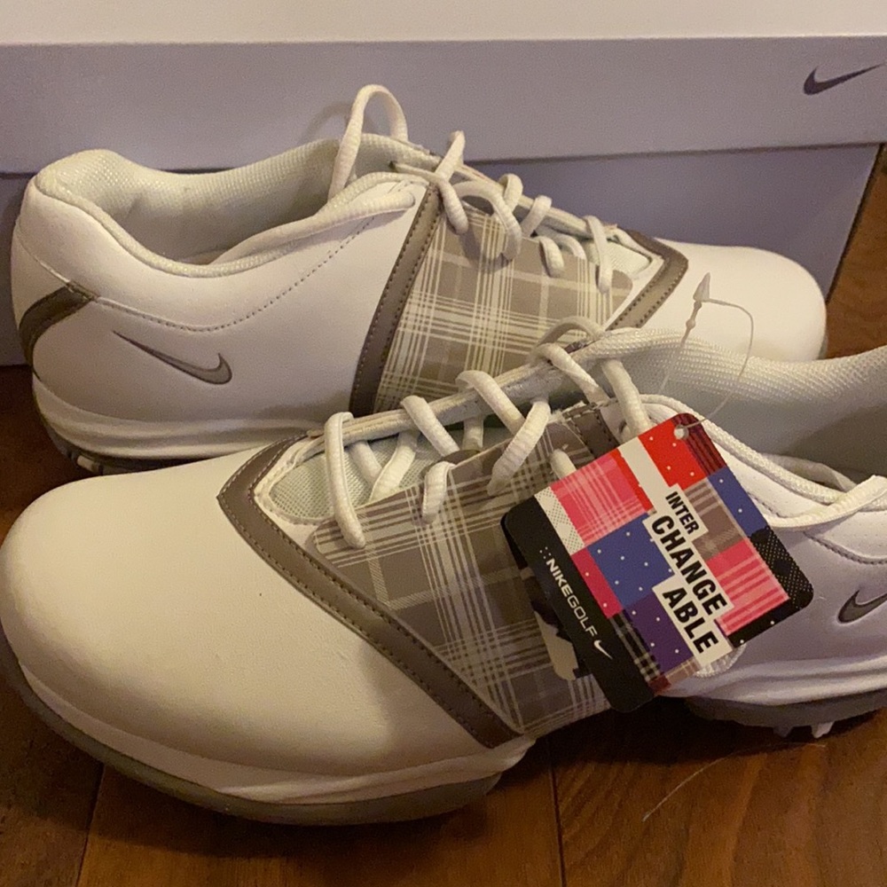 Women’s Nike Air Embellish Golf Shoes